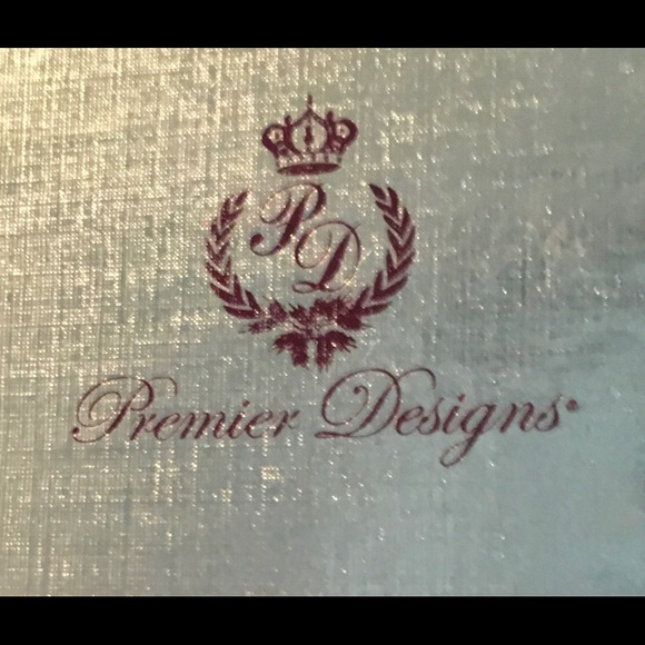 Christmas Cat Pin - Picture 4 of 4